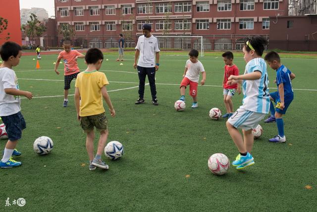 小卡28分快船20分逆转胜火箭 灰熊逆转胜76人